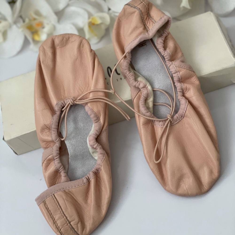 BLOCH Baller Shoes 4.5 C